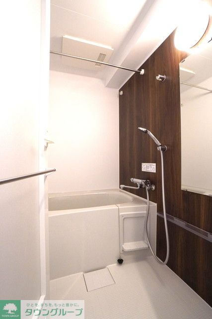 バス・シャワールーム　※写真は同タイプ住戸です。
