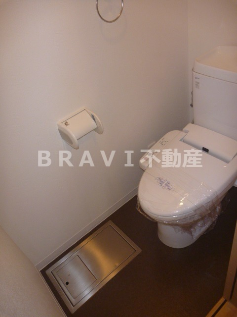 トイレ　【CITY SPIRE心斎橋EAST】清潔感のあるトイレです