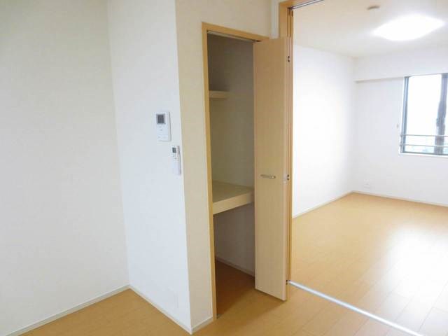 収納　お問い合わせは048-772-8202