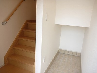 玄関　お問い合わせは048-772-8202