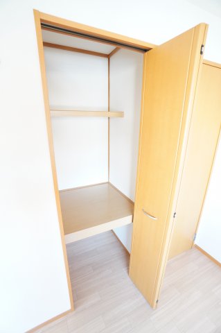 収納　※同物件・反転タイプの写真です。
