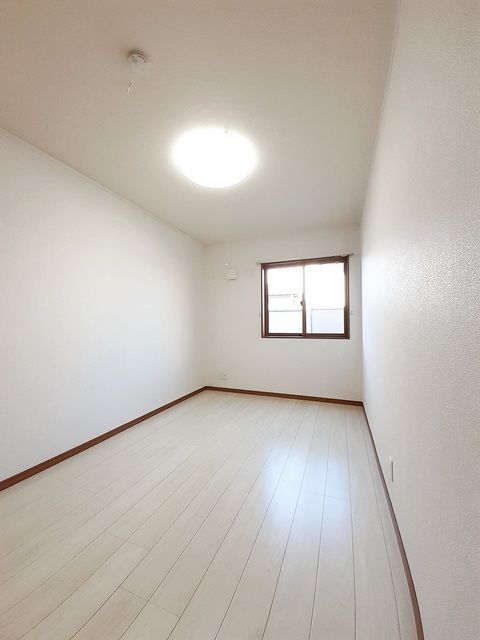 その他　※別号室の写真となります。