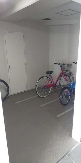 その他共有部分　屋内駐輪場