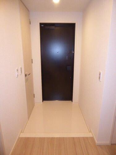 玄関　玄関　内装後　※2023年3月の写真