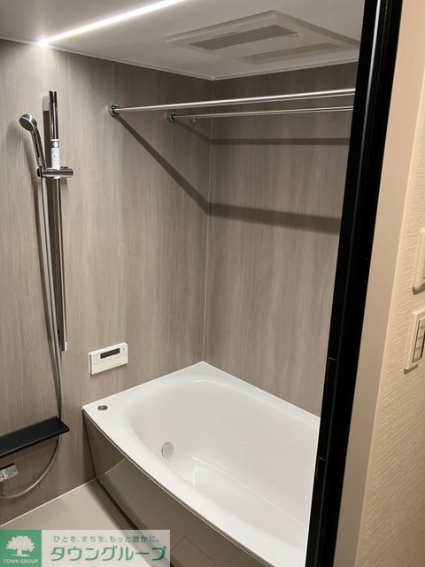 バス・シャワールーム　※写真は同タイプ住戸です。