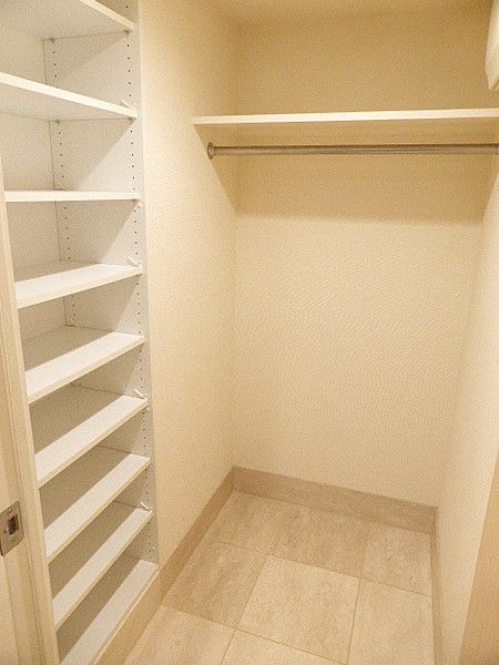 玄関　シューズインクローゼット
