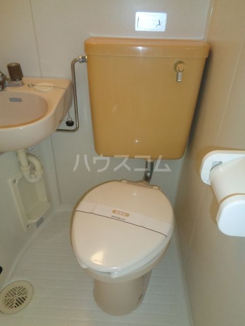 【ファーストコーポ弐番館のトイレ】