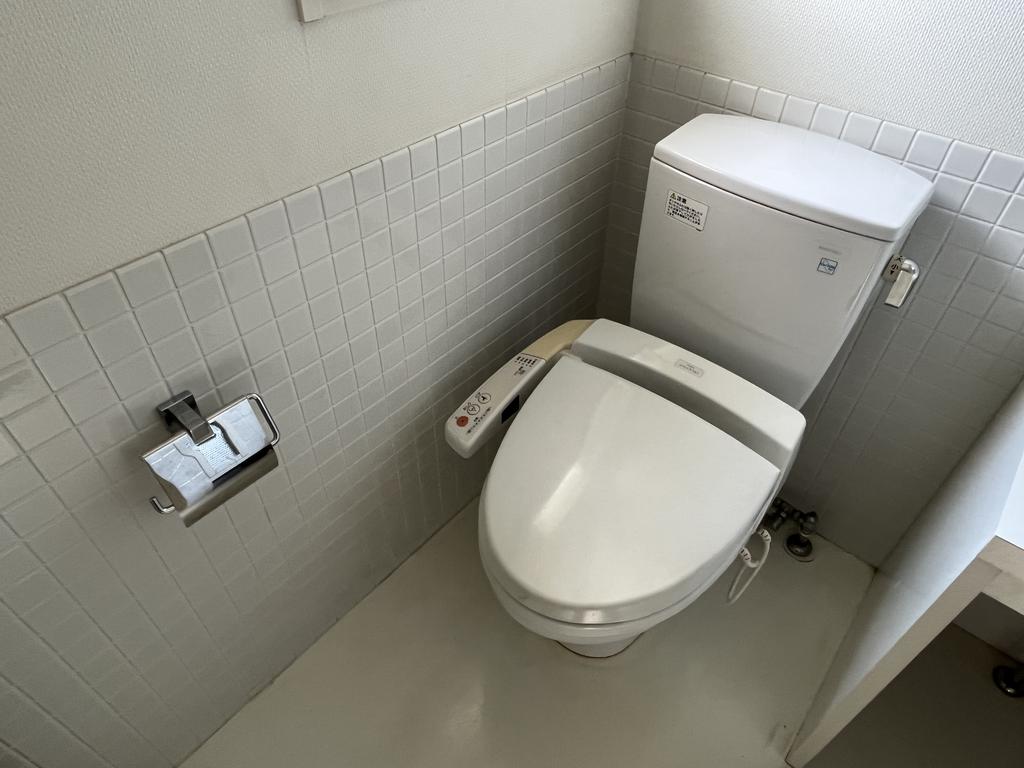 トイレ　※同建物別部屋のものを使用