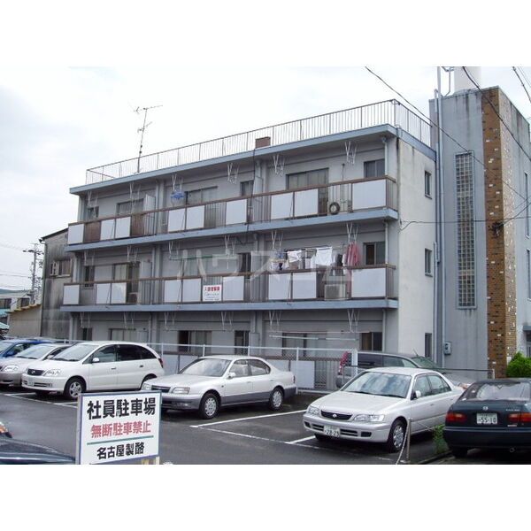 名古屋市天白区中砂町のマンションの建物外観