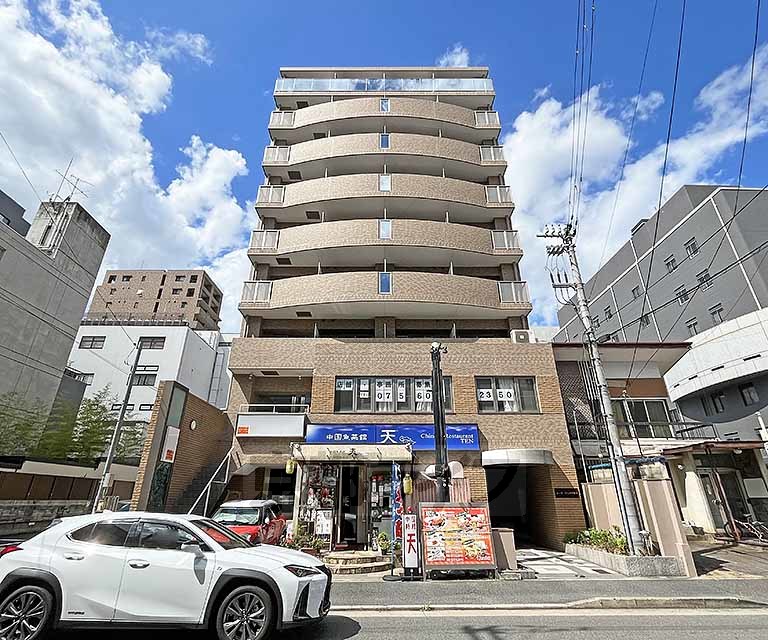 【京都市下京区骨屋町のマンションの建物外観】