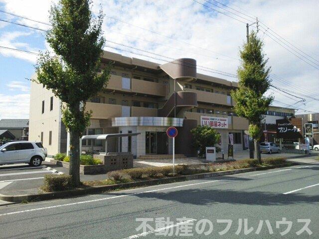 豊川市東曙町のマンションの建物外観