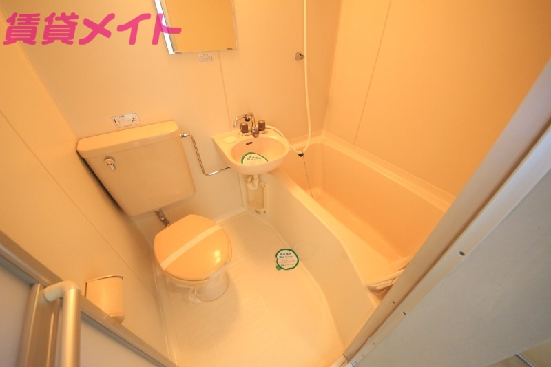 バス・シャワールーム　同物件別室写真