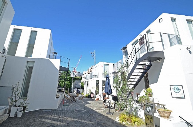 ショッピングセンター　代官山T－SITE（ショッピングセンター）まで271m