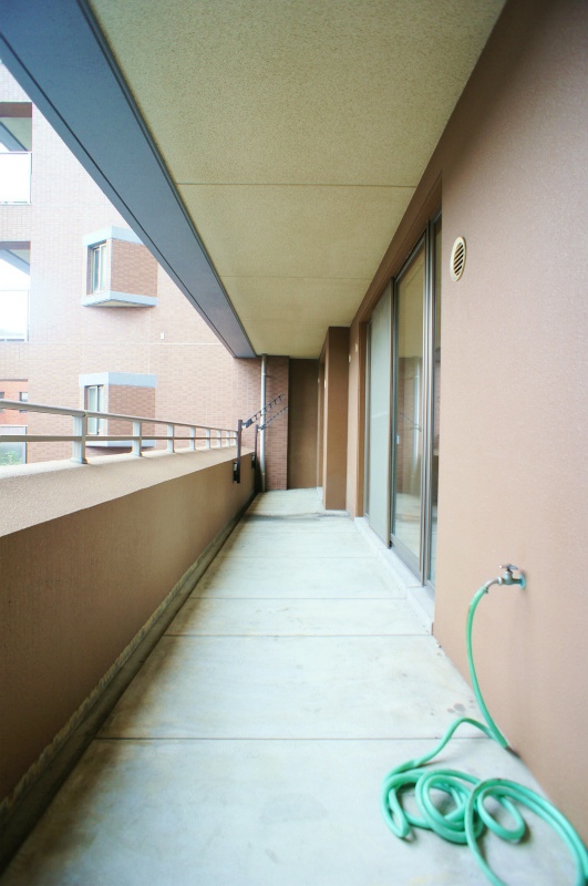 バルコニー　バルコニー付きです