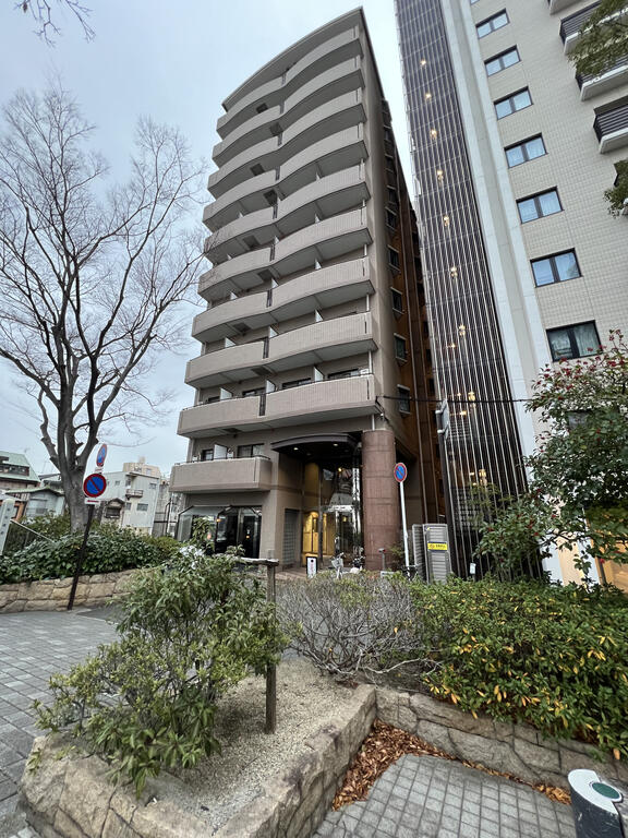 朝日プラザ三木町の建物外観