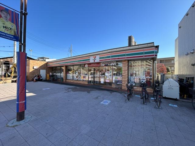 コンビニ　セブン－イレブン調布飛田給駅北口店（コンビニ）まで891m
