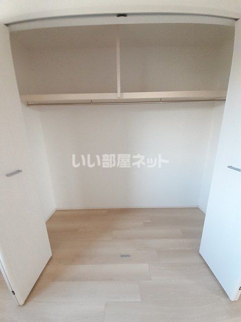 【西条市船屋甲のアパートの収納】