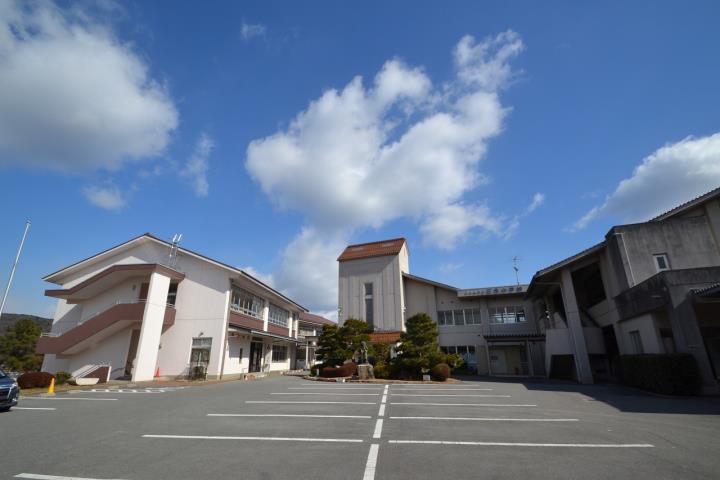 小学校　三永小学校（小学校）まで2000m