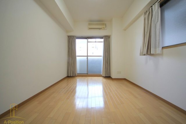 居室・リビング　エスリード南森町駅前