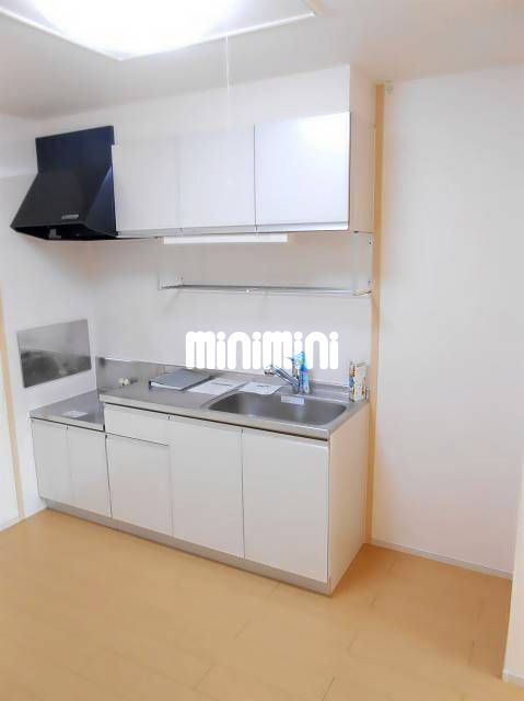 キッチン　玄関