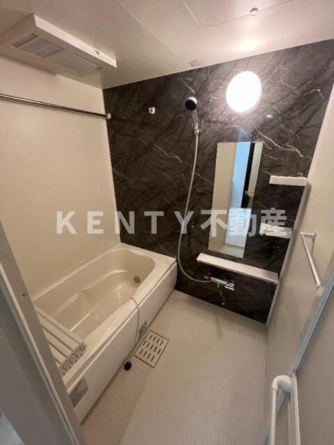 バス・シャワールーム　お風呂です