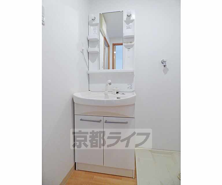 洗面設備　洗面台です。