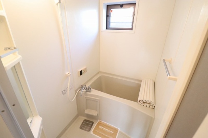 バス・シャワールーム　図面と現状に相違がある場合には現状を優先