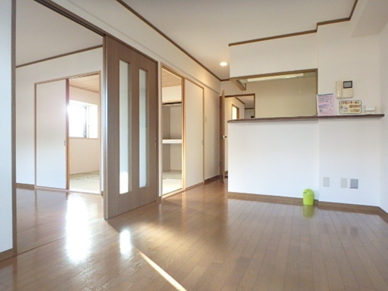 居室・リビング　図面と現状に相違がある場合には現状を優先