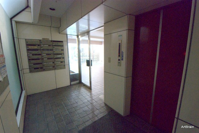 エントランス　エレベーター前(^^)/