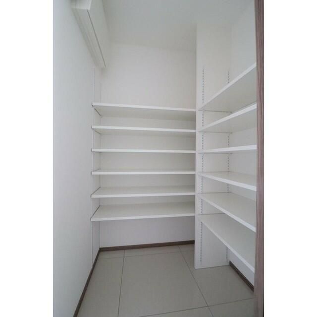 その他設備　ゆったりとした玄関です