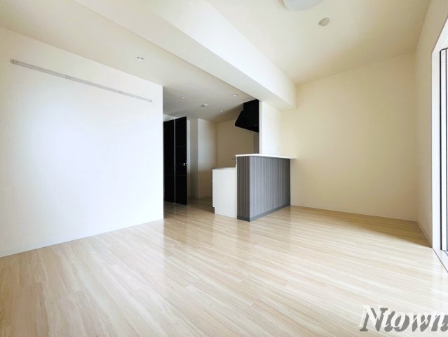 居室・リビング　こちらのリビングで趣味の時間をお楽しみください