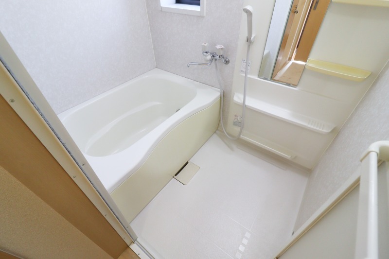 バス・シャワールーム　図面と現状に相違がある場合には現状を優先