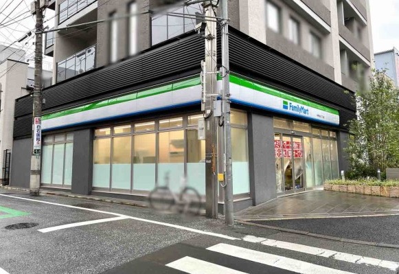 コンビニ　ファミリーマート 中野南台三丁目店（コンビニ）まで234m