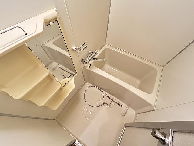 バス・シャワールーム　浴室