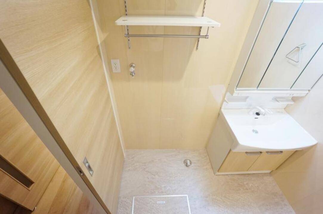 洗面設備　洗濯機置場