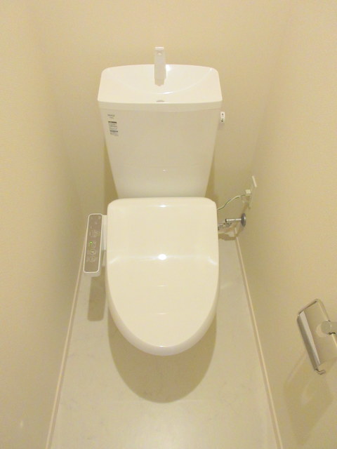 トイレ　★温水洗浄便座★