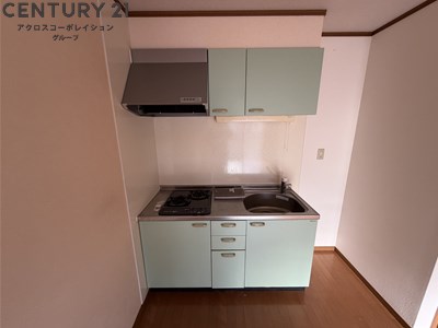 キッチン　壁付けキッチンでスペースを有効活用☆