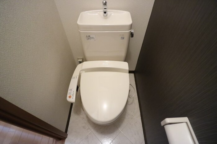 トイレ　ウォシュレット付きのトイレです♪