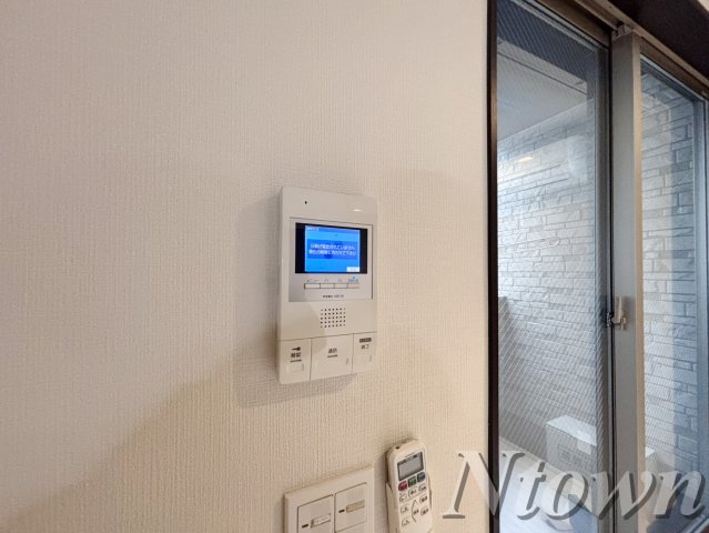セキュリティ　モニター付きインターホンです