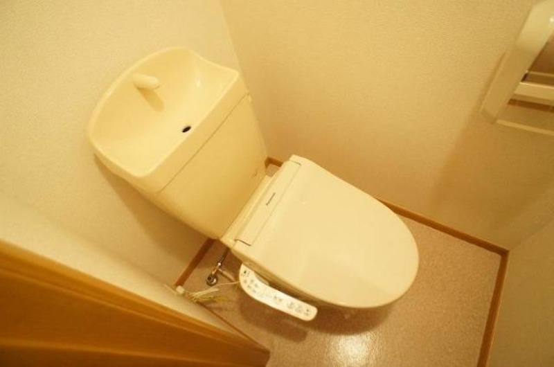 トイレ　図面と現状に相違がある場合には現状を優先