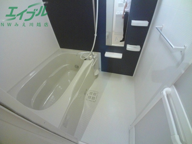 バス・シャワールーム　同型反転タイプ画像