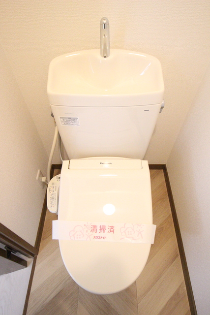 トイレ　☆温水洗浄便座付きトイレ☆