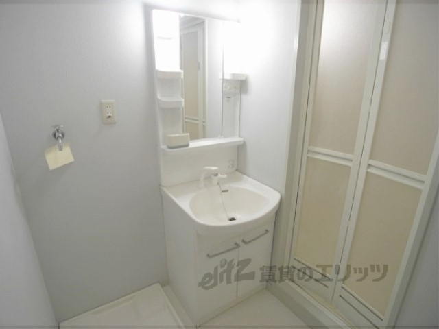 洗面設備　洗髪洗面化粧台