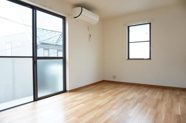 居室・リビング　洋室広めの８．５帖