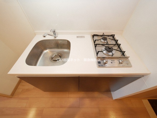 キッチン　同仕様写真となります。