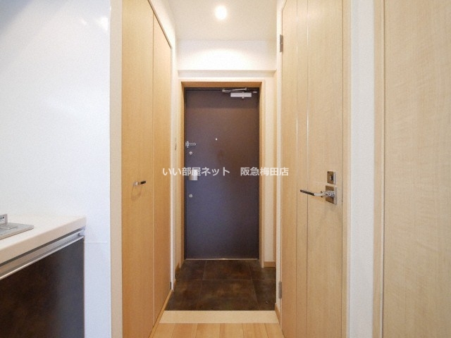 玄関　同仕様写真となります。