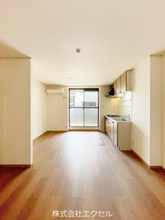 居室・リビング　南向きです。