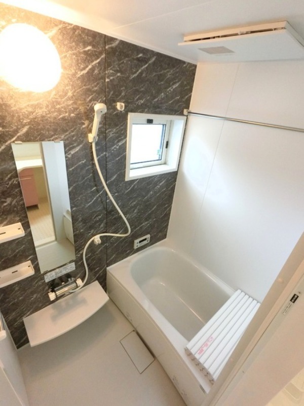 バス・シャワールーム　図面と現状に相違がある場合には現状を優先