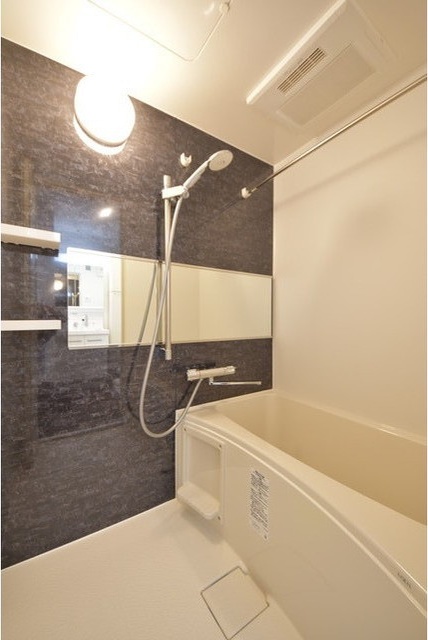 バス・シャワールーム　☆ゆったりくつろげるお風呂☆