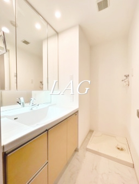 洗面設備　洗面台です。